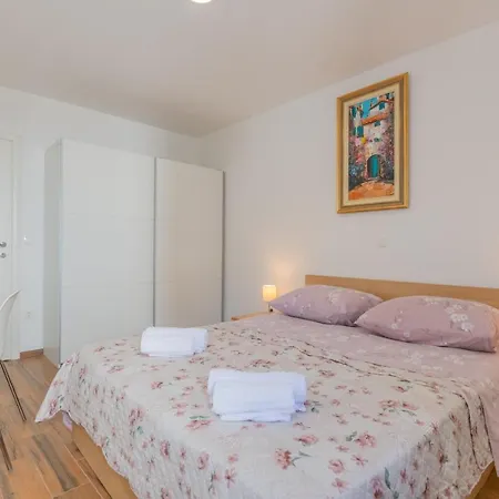 Vis Maris בית נופש *