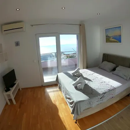 Vis Maris Nyaraló *