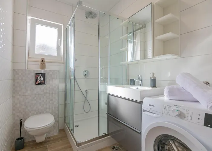 Vis Maris Будинок відпочинку Макарська